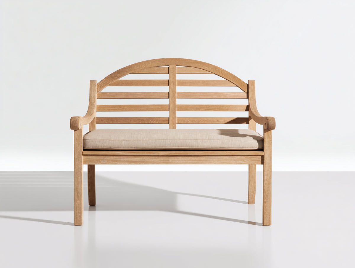 Bancos de jardín - Madera maciza y asiento tapizado 130 x 58 x 105 cm - Natural-Beige - Diseño clásico con respaldo arqueado y reposabrazos